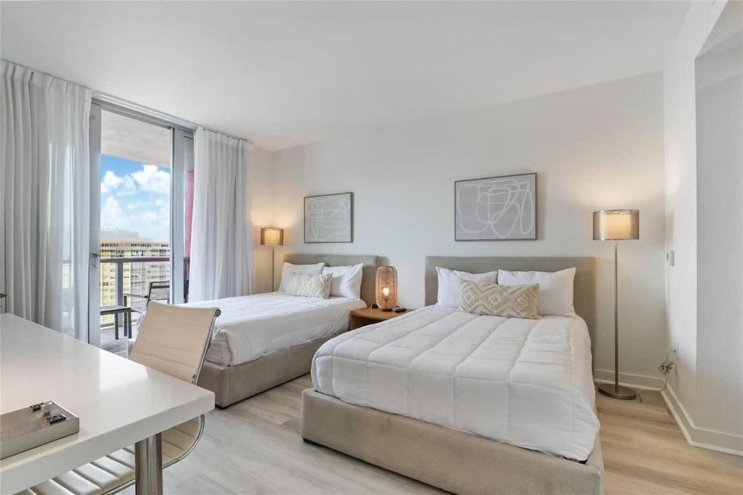 Photo of Bedroom in Hallandale Beach