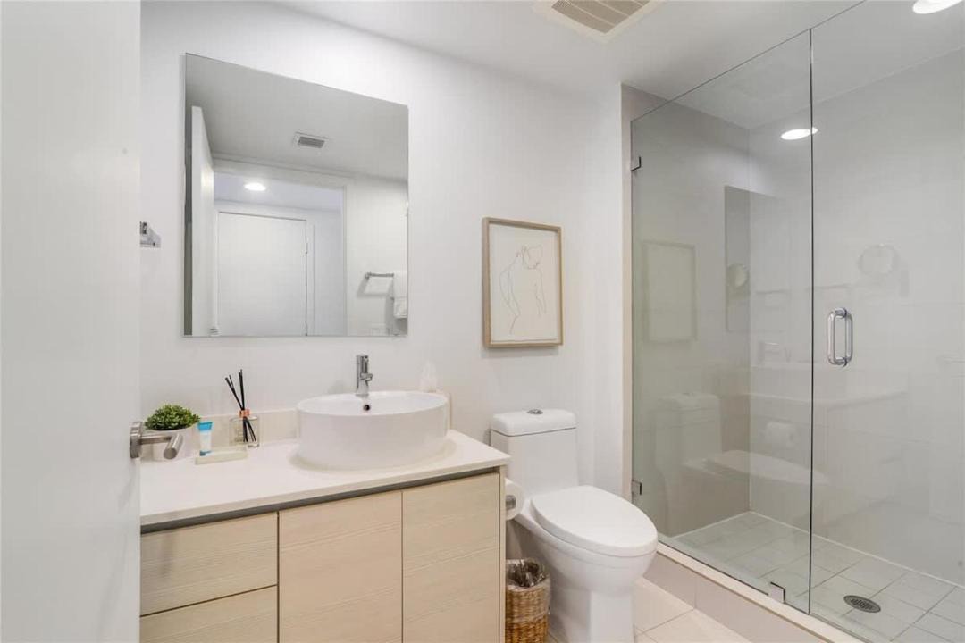 Photo of Bathroom in Hallandale Beach