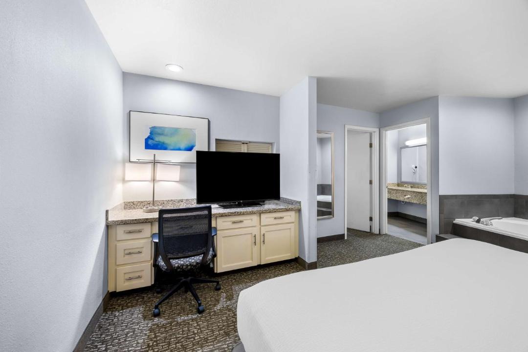 Photo of Bedroom in Grants Pass