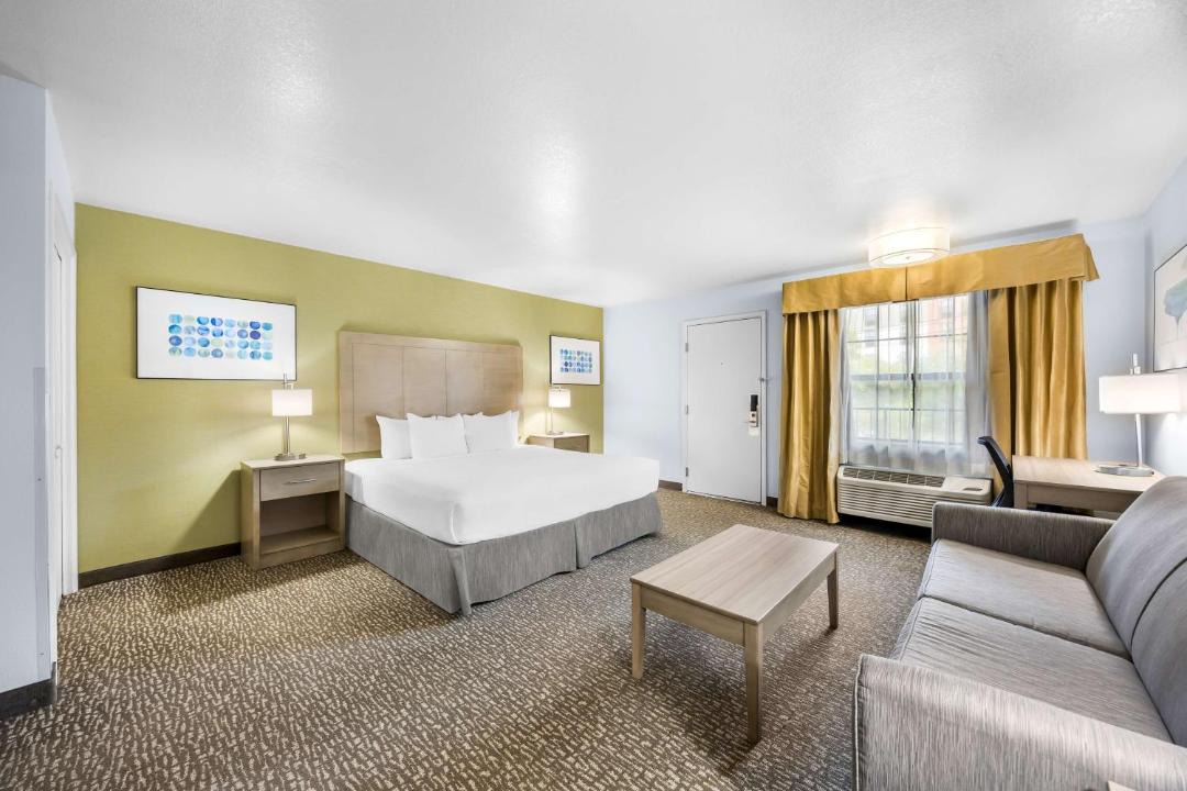 Photo of Bedroom in Grants Pass