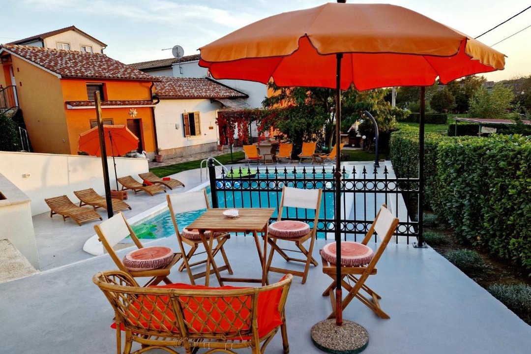 Photo of Patio Balcony in Grabri