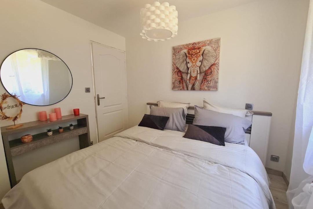 Photo of Bedroom in Castelnau-d'Estretefonds