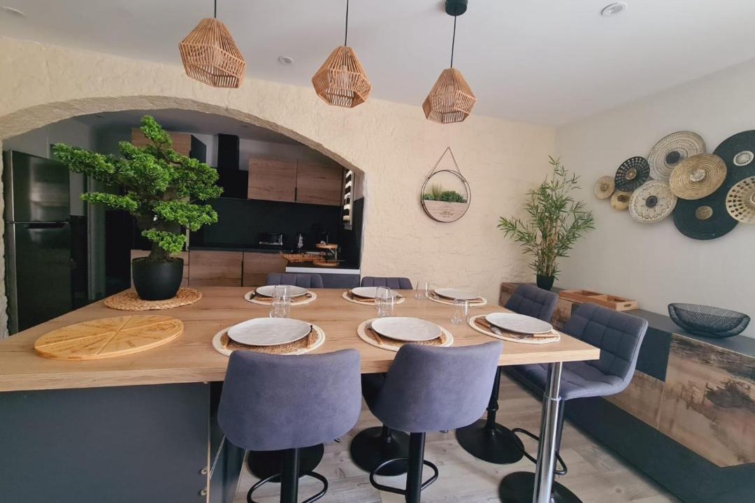 Photo of Kitchen in Castelnau-d'Estretefonds