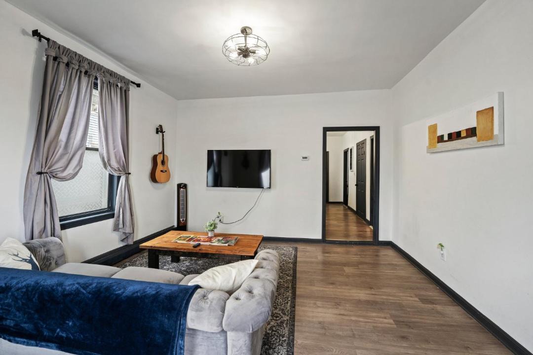 Photo of Others in West End