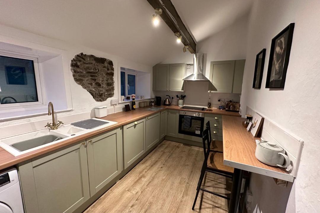 Photo of Kitchen in Fence