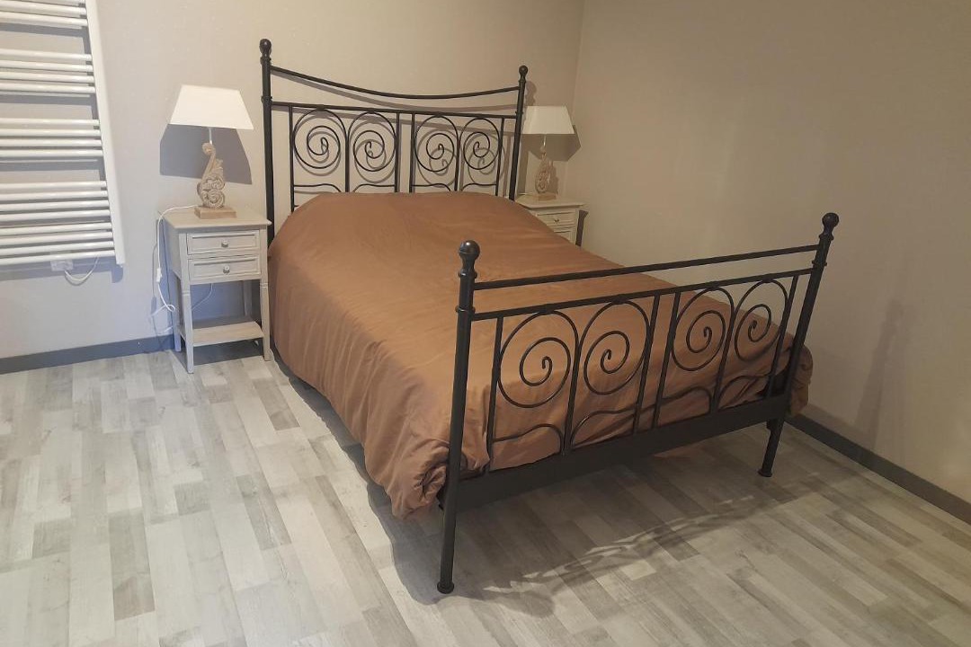 Photo of Bedroom in Creancey