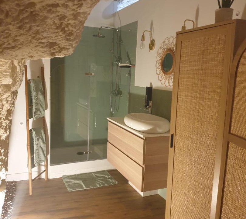 Photo of Bathroom in Cangey