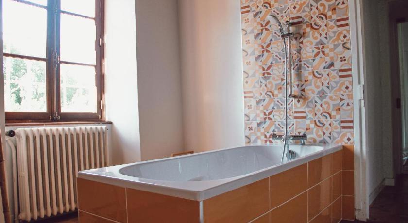 Photo of Bathroom in Sugeres