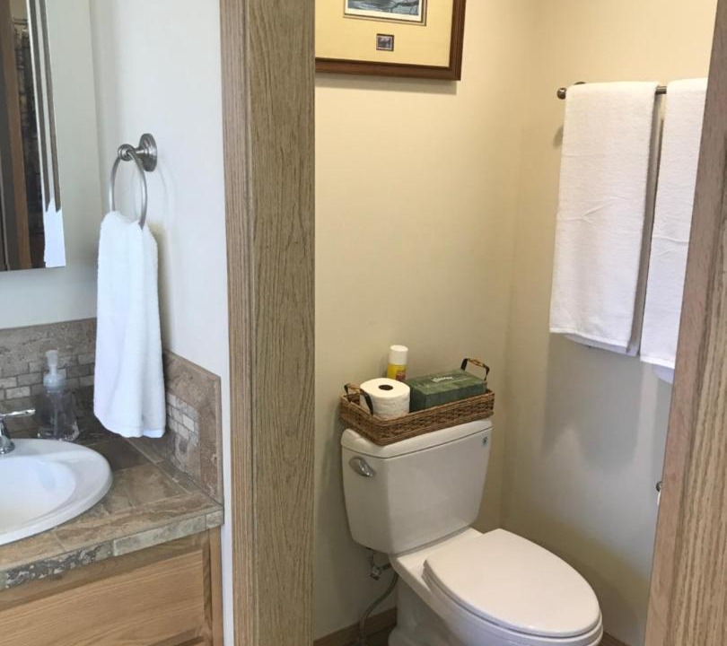 Photo of Bathroom in Summer Lake