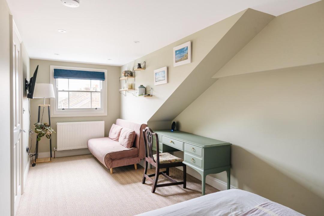 Photo of Bedroom in Stroud Green