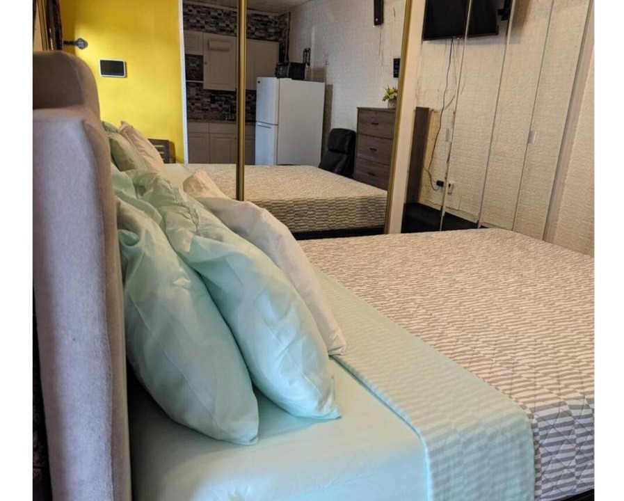 Photo of Others in Sunrise