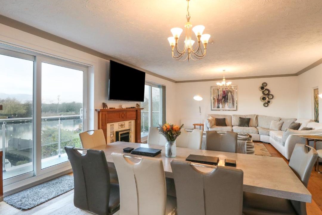 Photo of Others in Horning