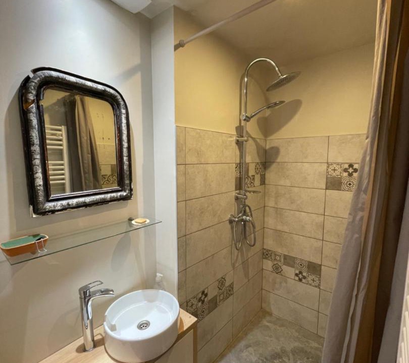 Photo of Bathroom in Samadet