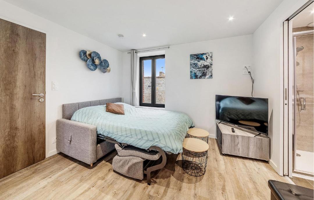 Photo of Bedroom in Saint-Benoit-des-Ondes