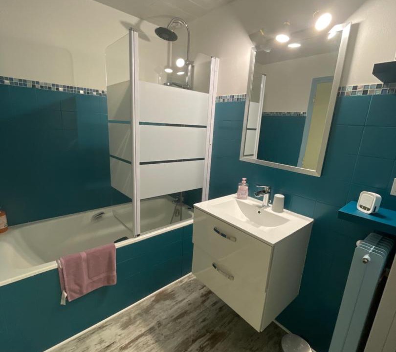 Photo of Bathroom in Norrois