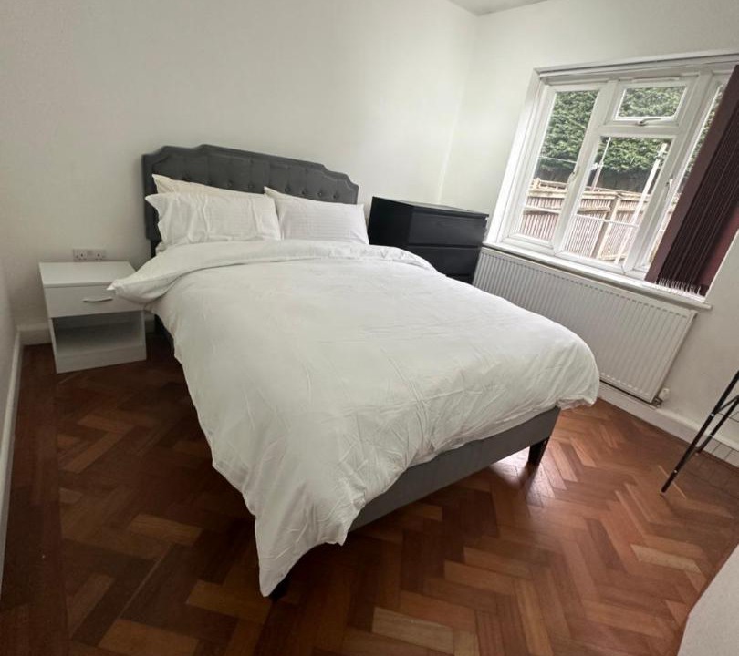 Photo of Bedroom in Canons