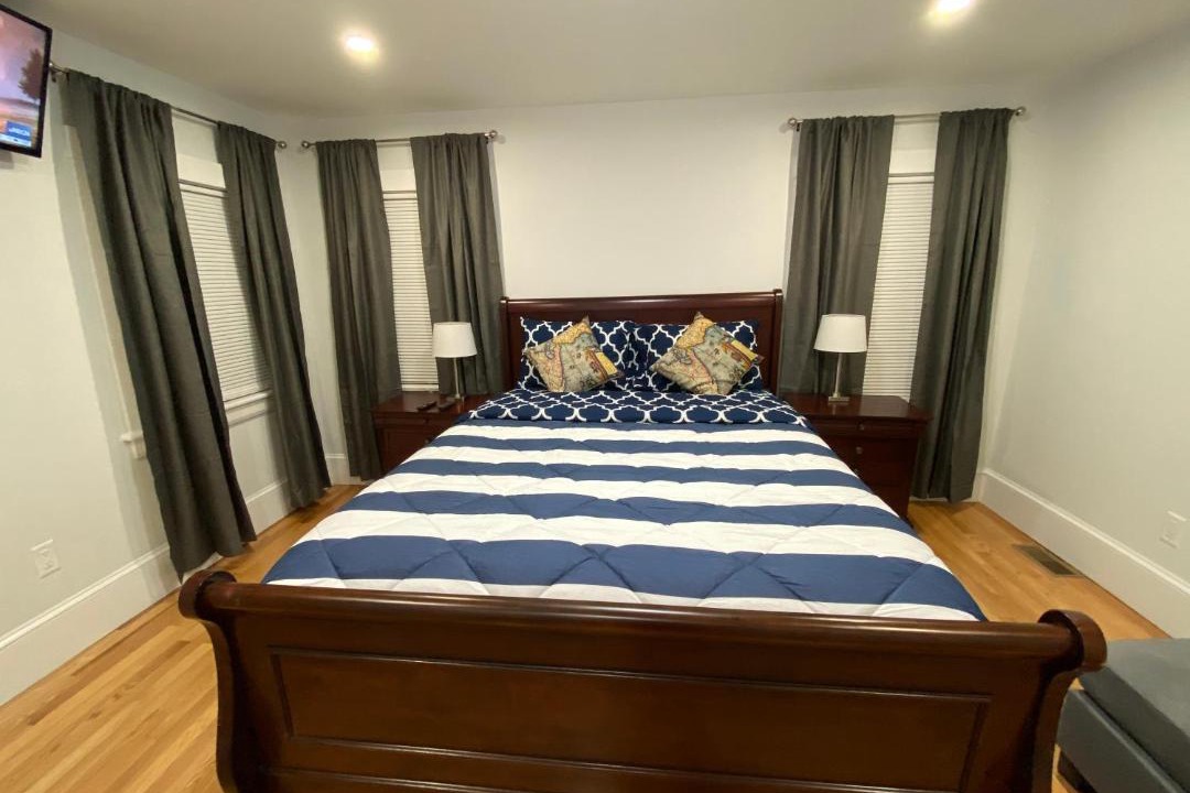 Photo of Bedroom in Inman Square