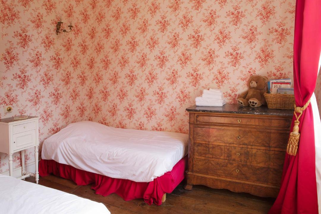 Photo of Bedroom in Thauron