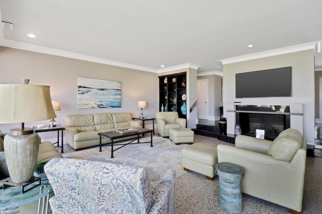 Photo of Livingroom in Beach Lagoon