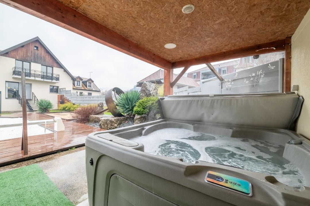 Photo of Others in Ornans