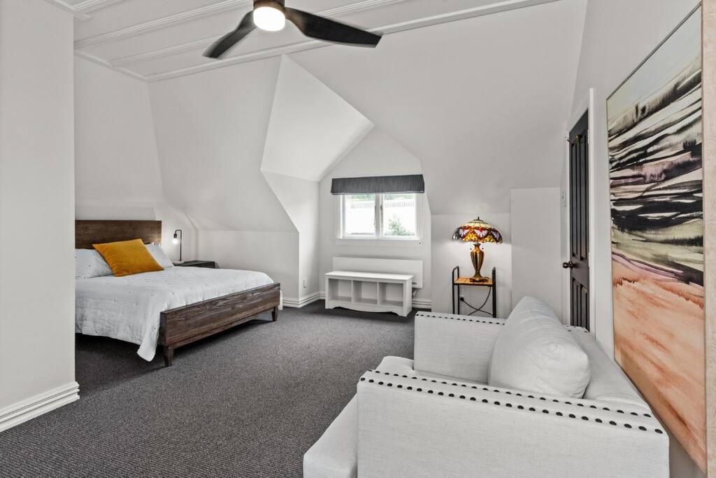 Photo of Bedroom in Bluff Hill