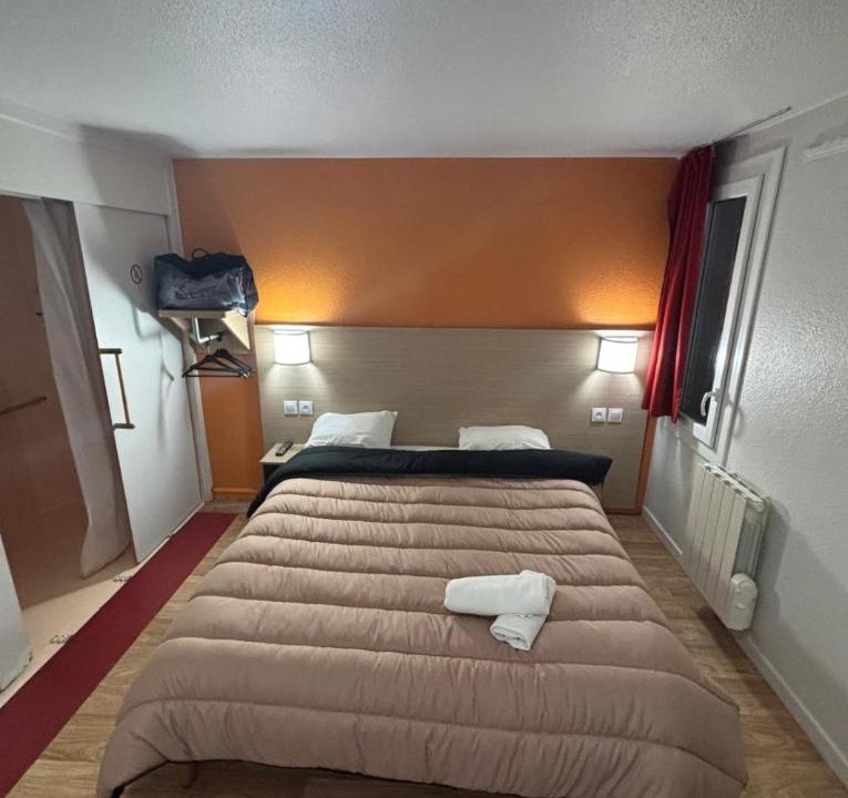 Photo of Bedroom in Fontenay-Tresigny