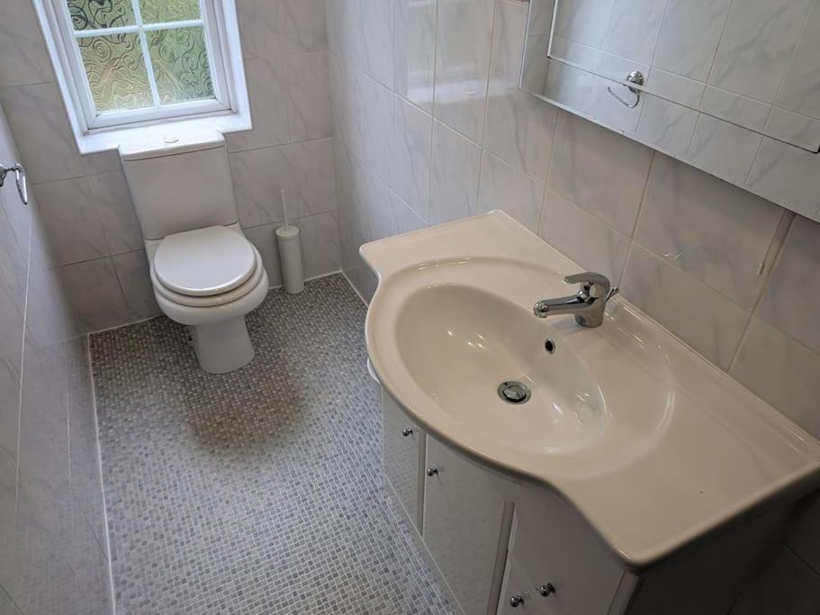 Photo of Bathroom in Six Hills