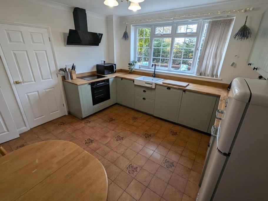 Photo of Kitchen in Six Hills