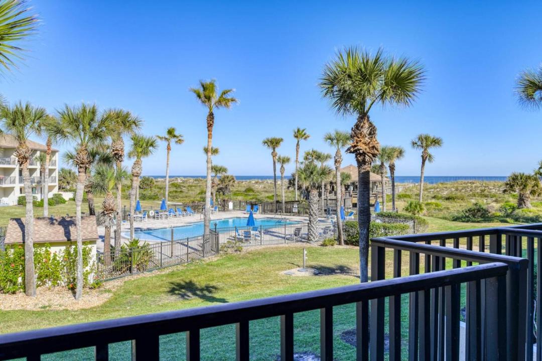 Photo of Patio Balcony in Surfcrest Village