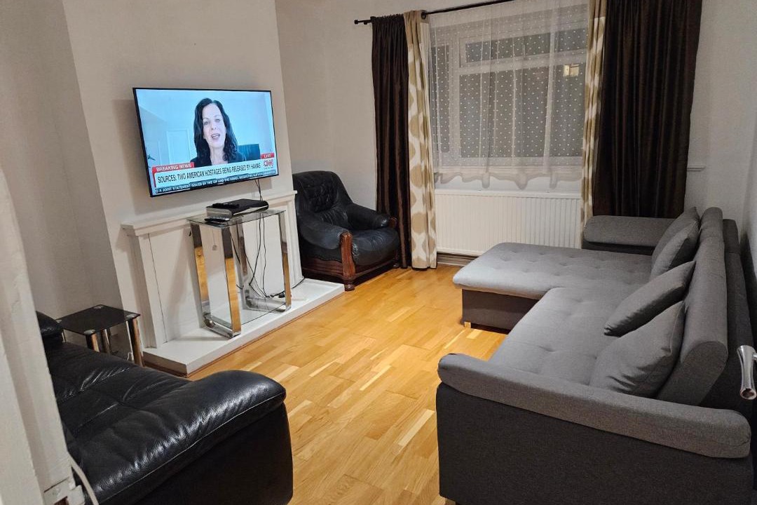 Photo of Others in Wandle Valley