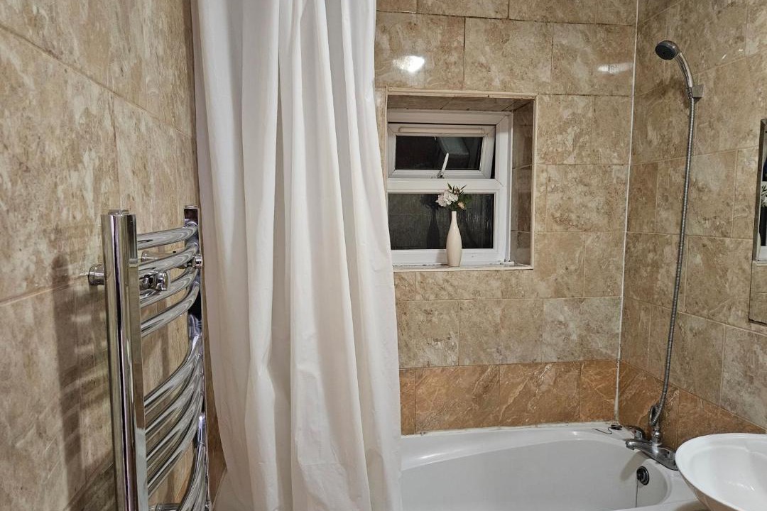 Photo of Bathroom in Wandle Valley