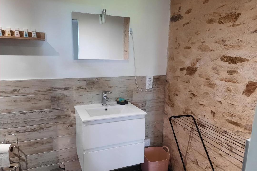 Photo of Bathroom in Feusines