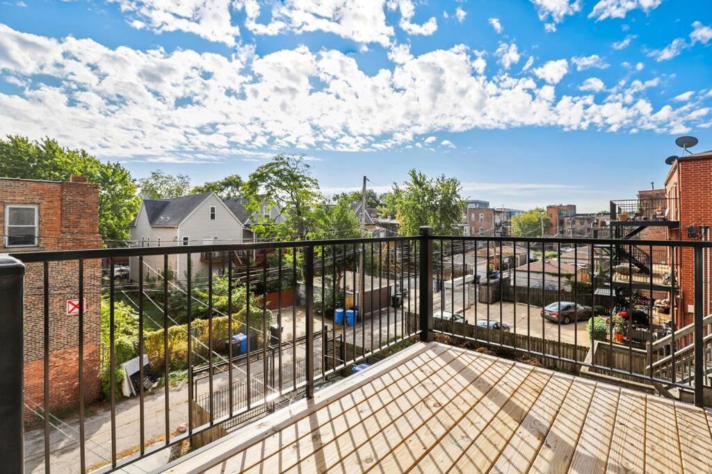 Photo of Patio Balcony in Grand Boulevard