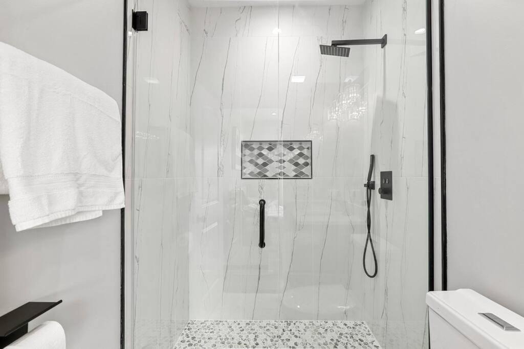 Photo of Bathroom in Grand Boulevard