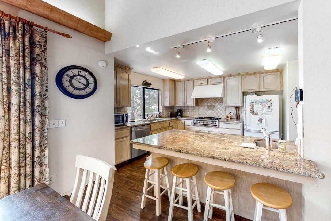 Photo of Kitchen in Shaver Lake