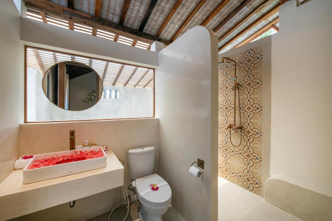 Photo of Bathroom in Padangsambian Klod