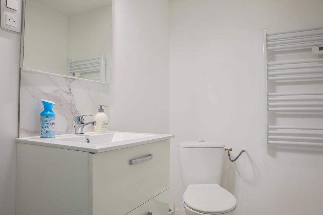 Photo of Bathroom in Charleville-Mezieres