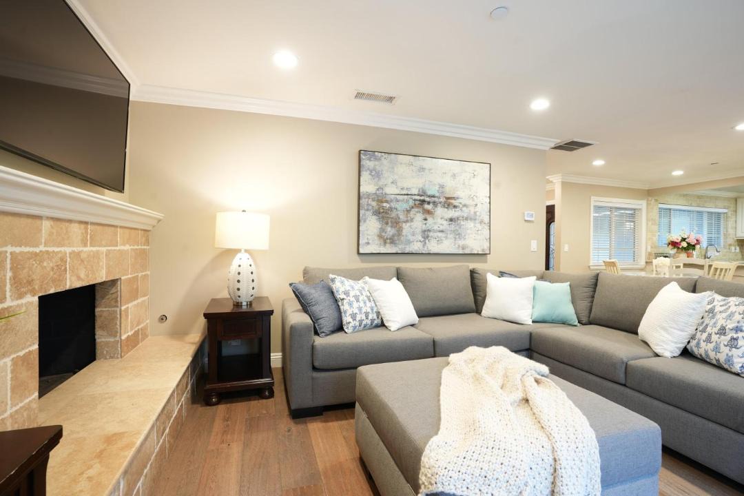 Photo of Livingroom in Anaheim Resort