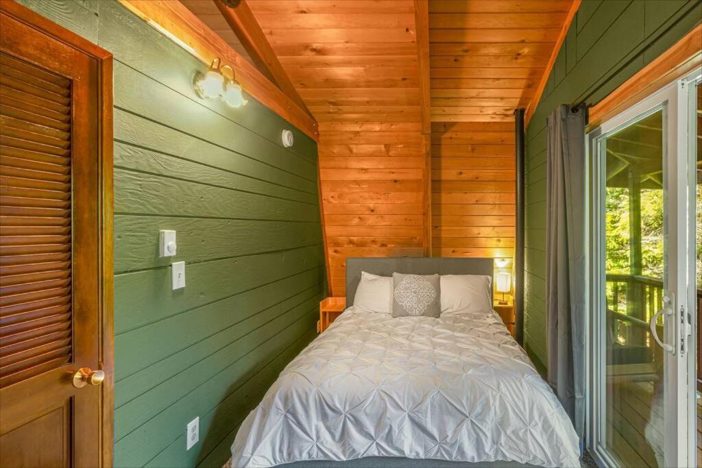 Photo of Bedroom in Packwood