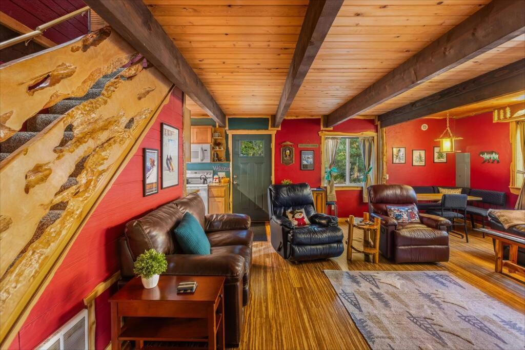 Photo of Others in Packwood