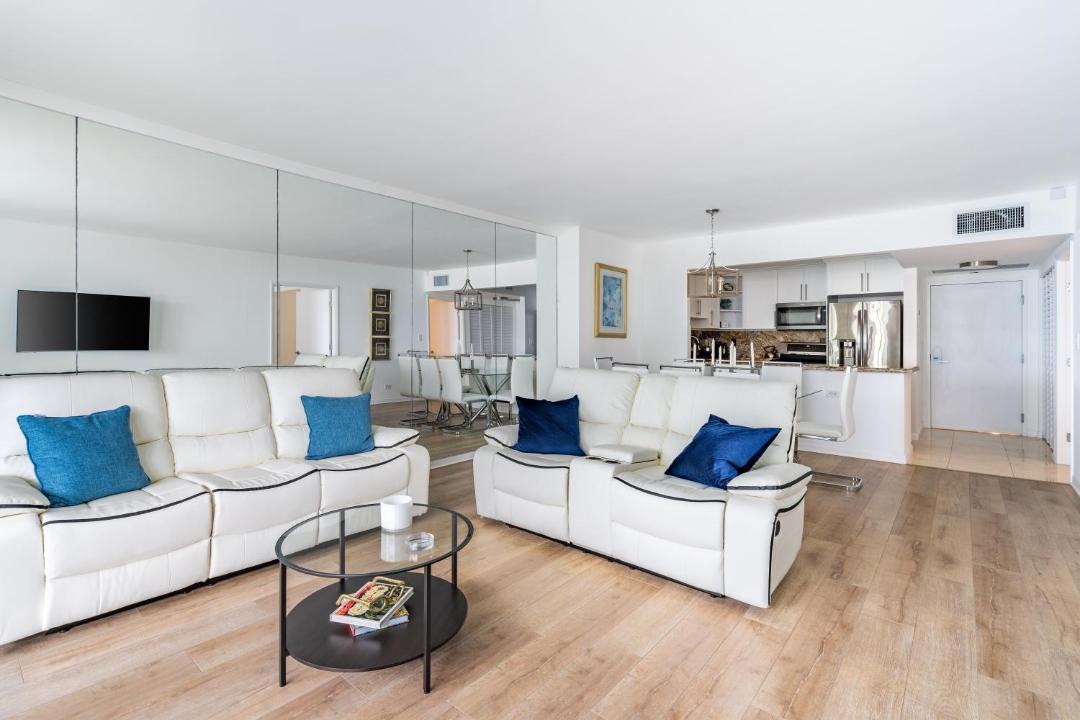 Photo of Livingroom in South Beach