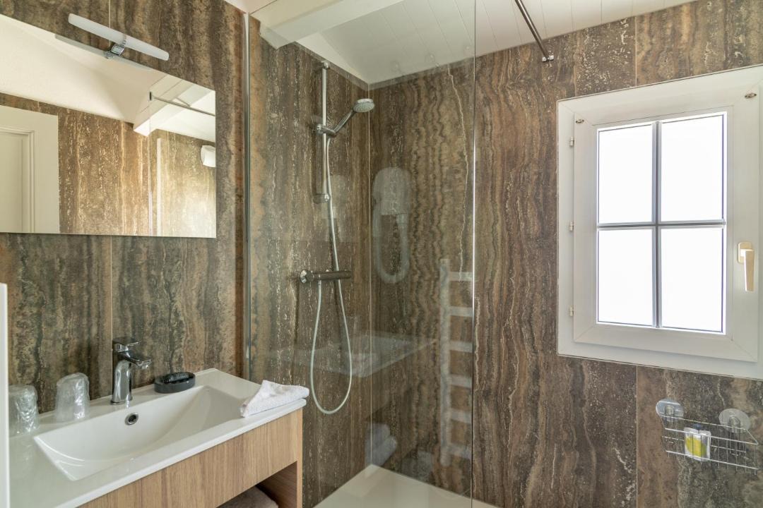 Photo of Bathroom in Saint-Martin-de-Re