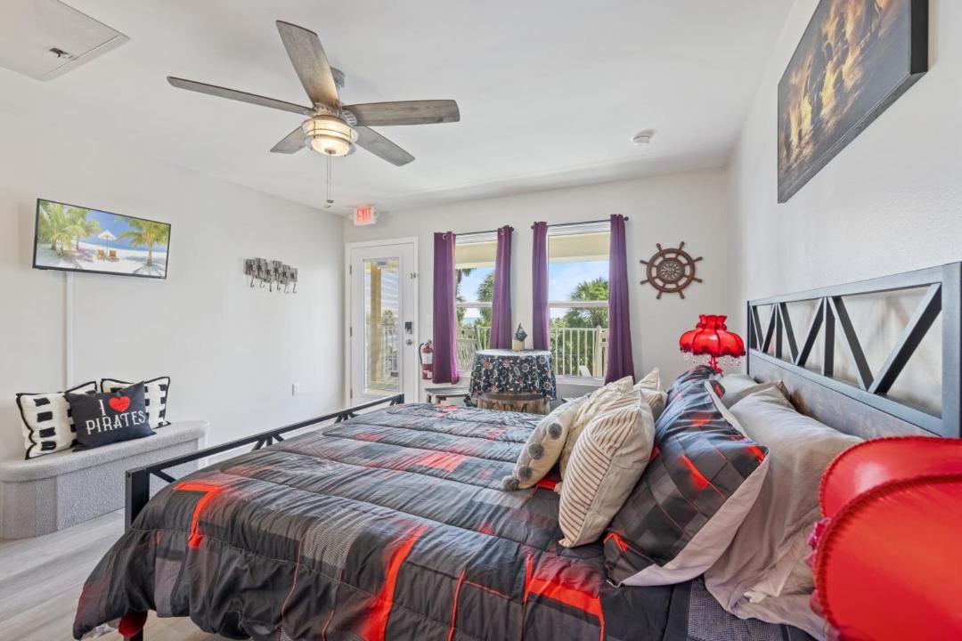 Photo of Bedroom in Cedar Key