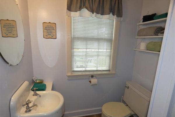 Photo of Bathroom in Alden