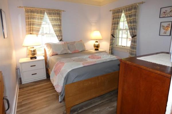 Photo of Bedroom in Alden