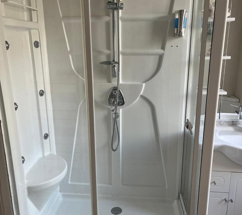 Photo of Others in Glomel