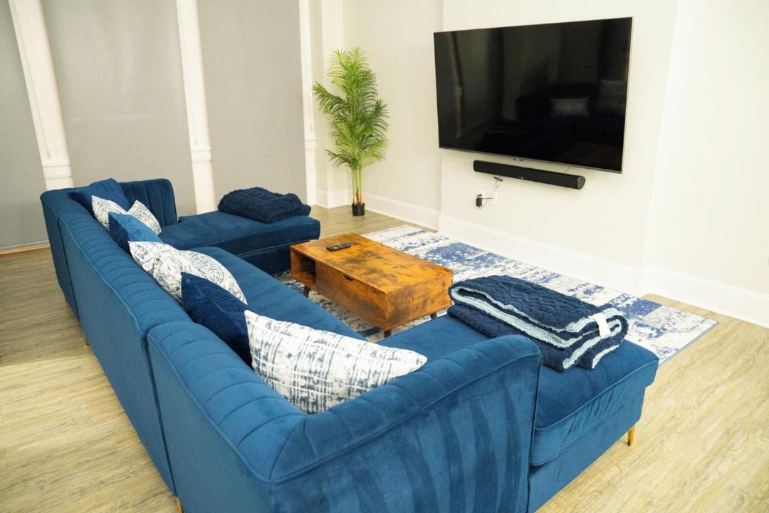 Photo of Livingroom in Downtown Baltimore