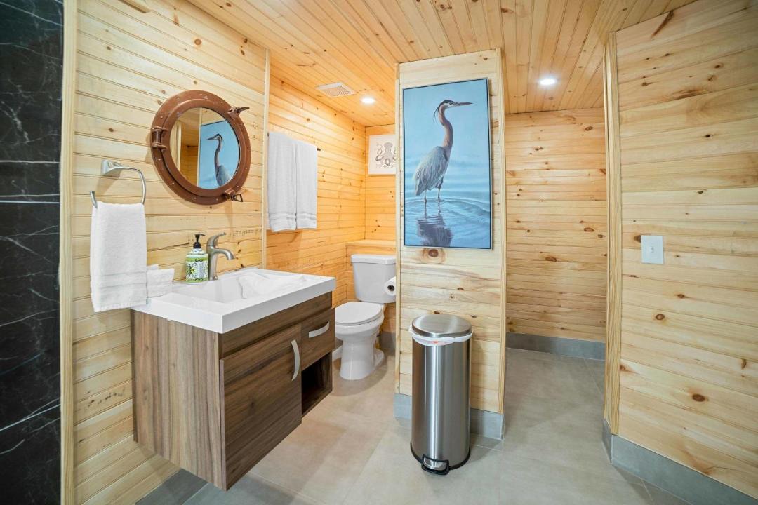 Photo of Bathroom in Long Beach Estates
