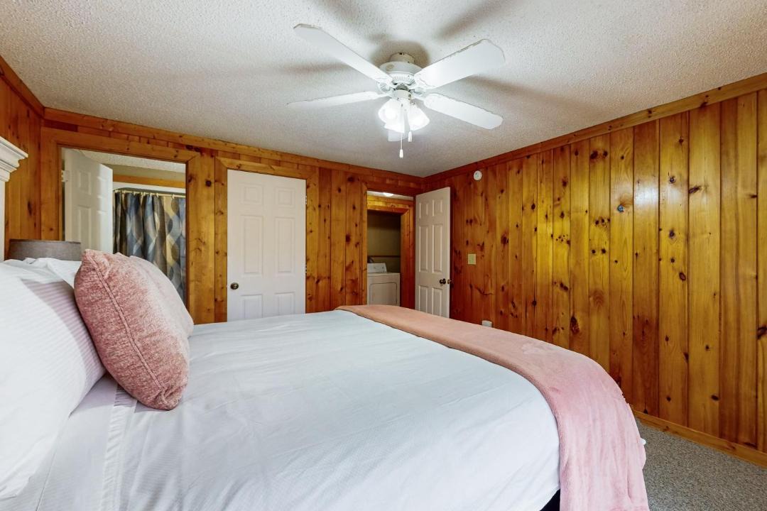 Photo of Bedroom in Ellijay