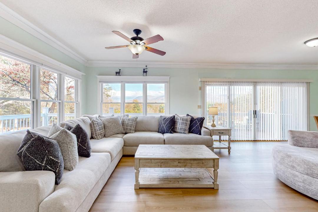 Photo of Livingroom in Ellijay